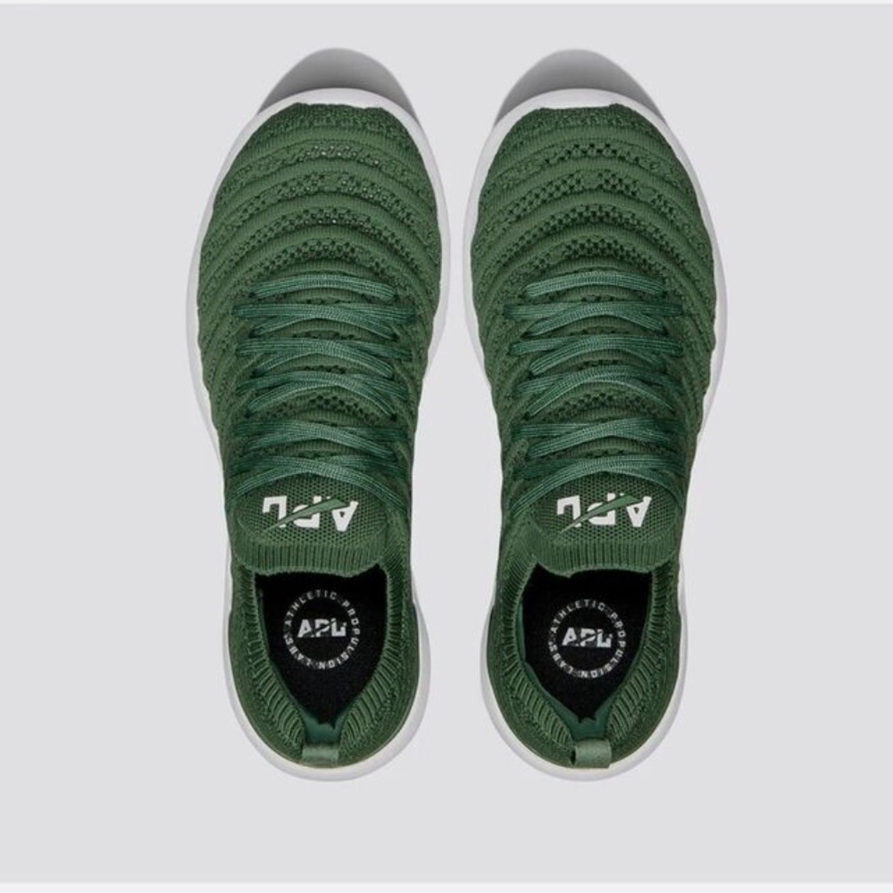 APL tech loom wave sneakers in dark green